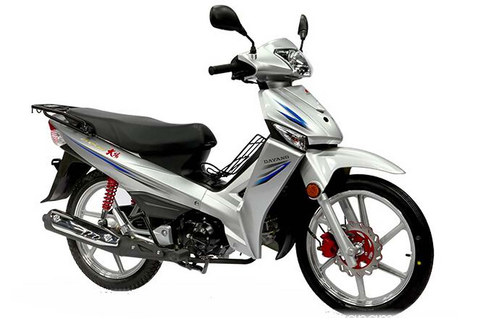 摩托车# 因为前前后后入手过四辆弯梁摩托,骑了这么多年,可以说也是