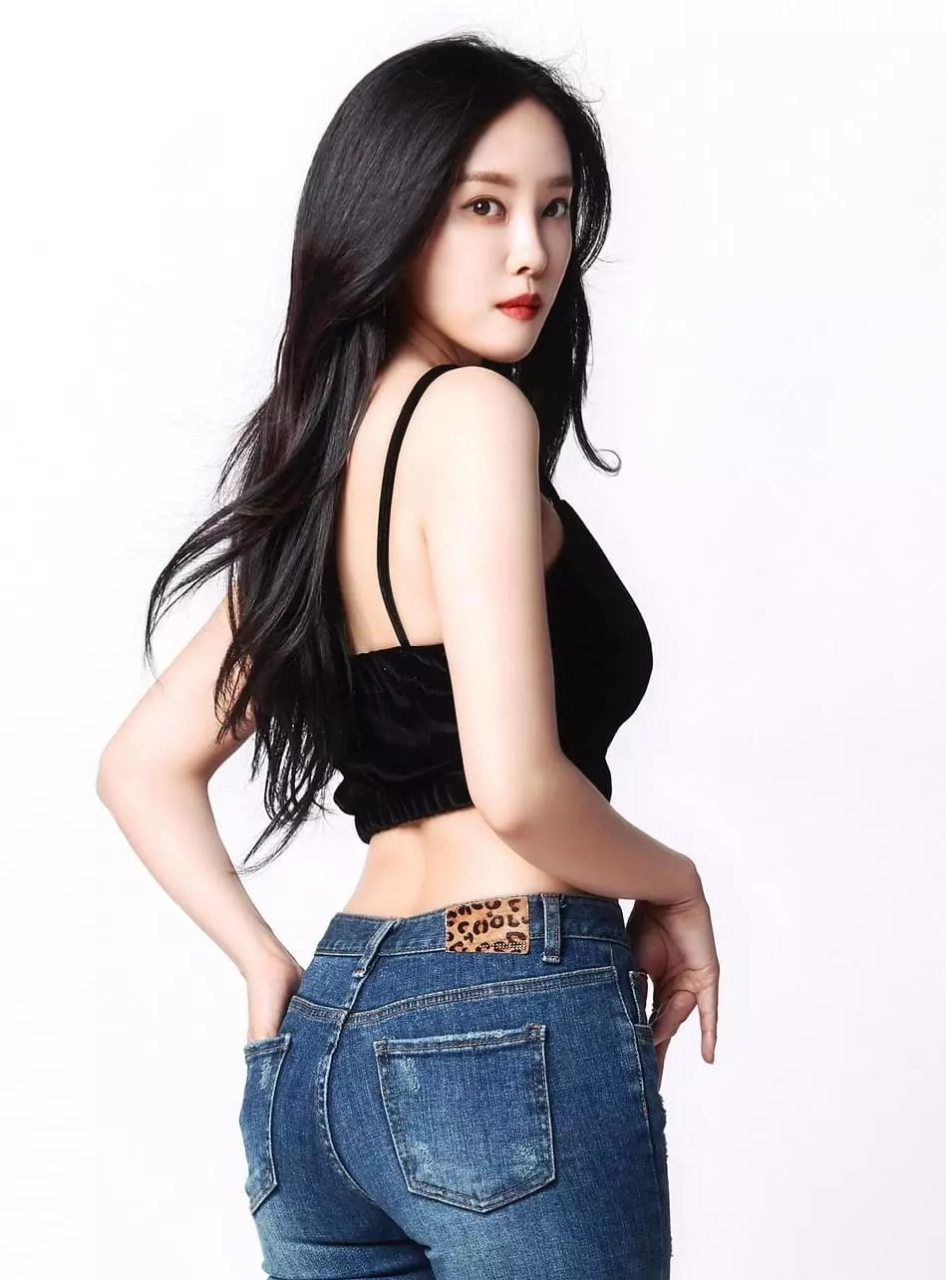 韩国女星朴孝敏性感写真,身材超好!