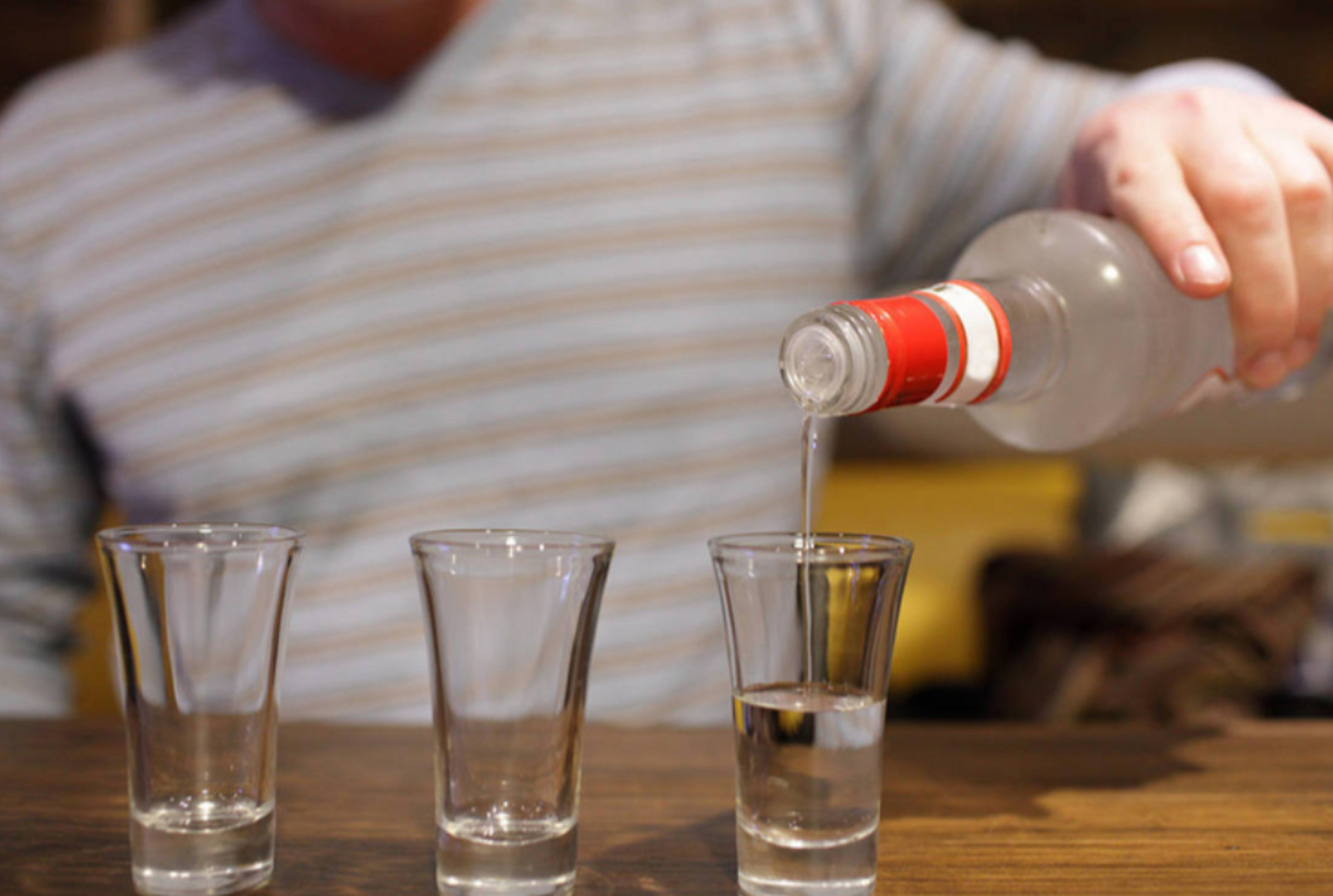 喝多少白酒对身体最好(喝多少白酒对身体有好处吗)