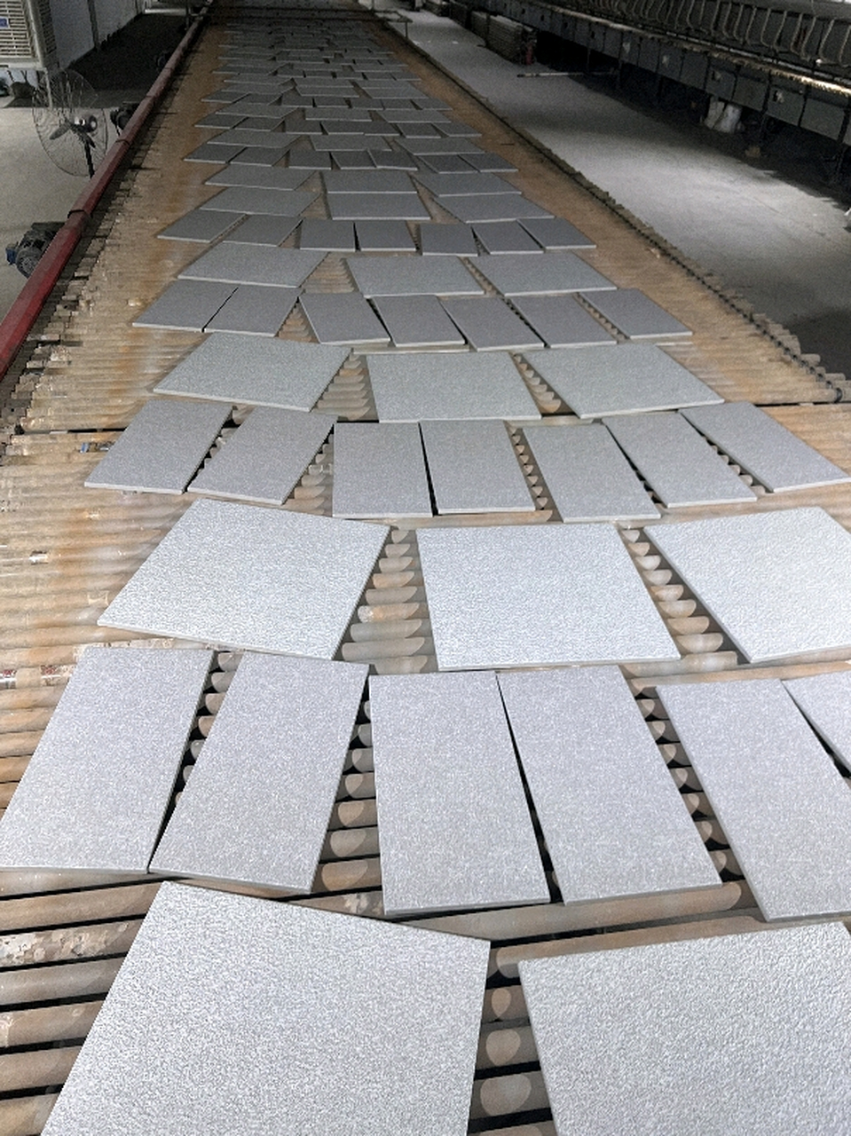 仿石材pc砖地铺石 低吸地铺石