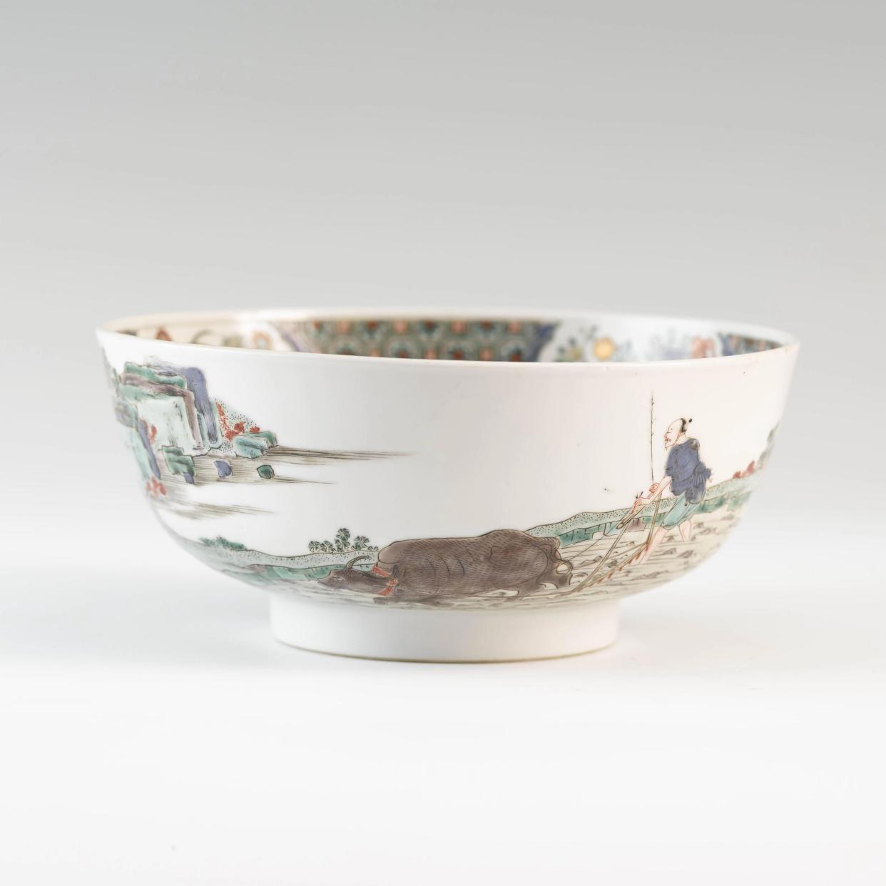 每天认识一件文物|《清康熙景德镇窑五彩耕织图碗》