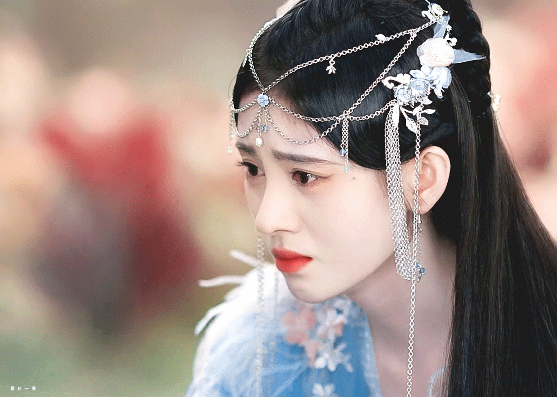 《花戎》鞠婧祎哭的好美,来人多杀几个朋友让魏枝哭一哭.