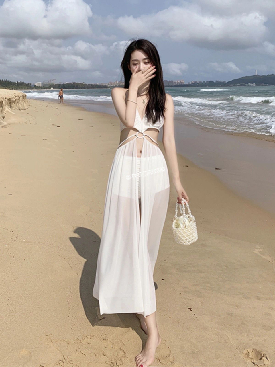 吊带高级套装泳衣#美女# #比基尼美女