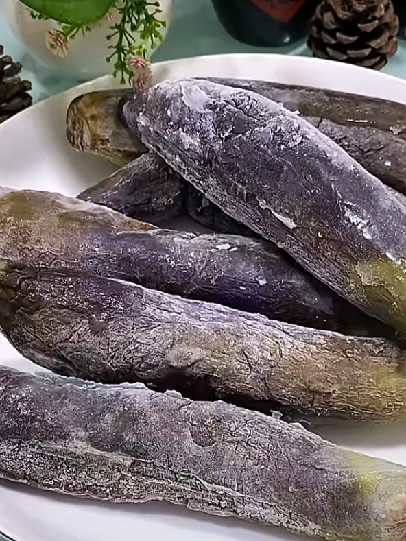 冰箱冷冻了的茄子是否有毒?还能吃吗?
