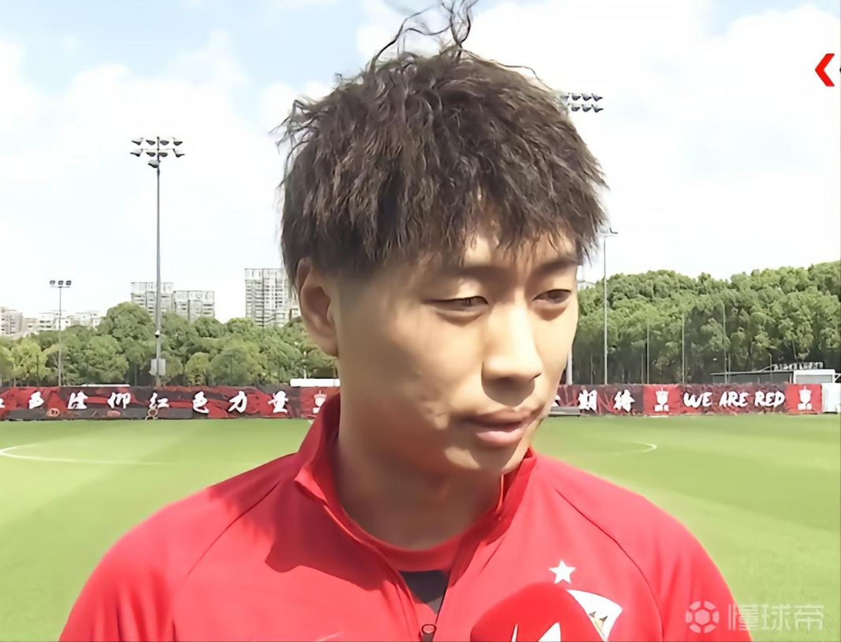 傅欢今年29岁,司职后卫,曾为中国国家队出场a级赛5场.