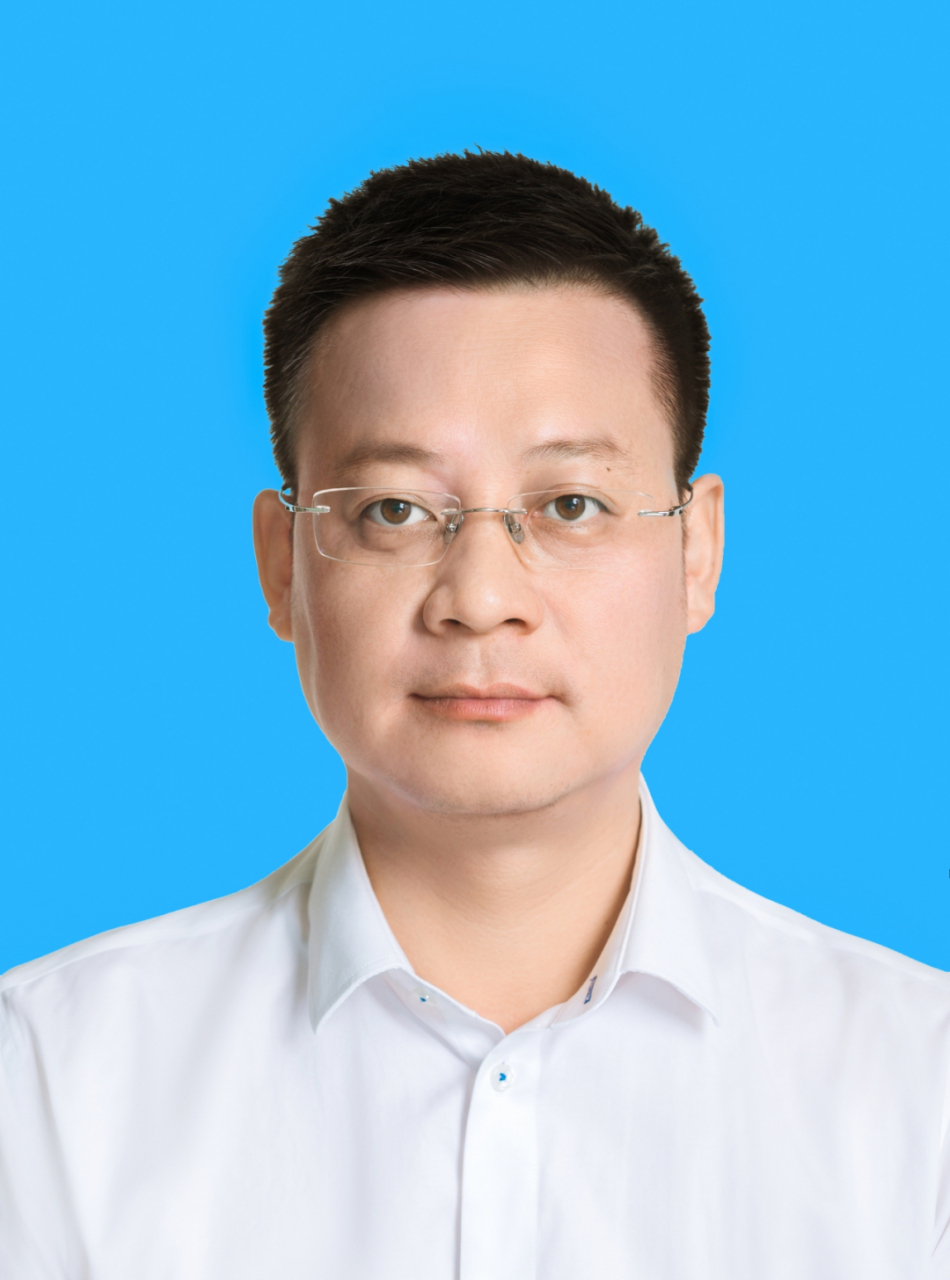 目前攀枝花市最年轻的县委书记和县长分别是,盐边县委书记王兴全,米易