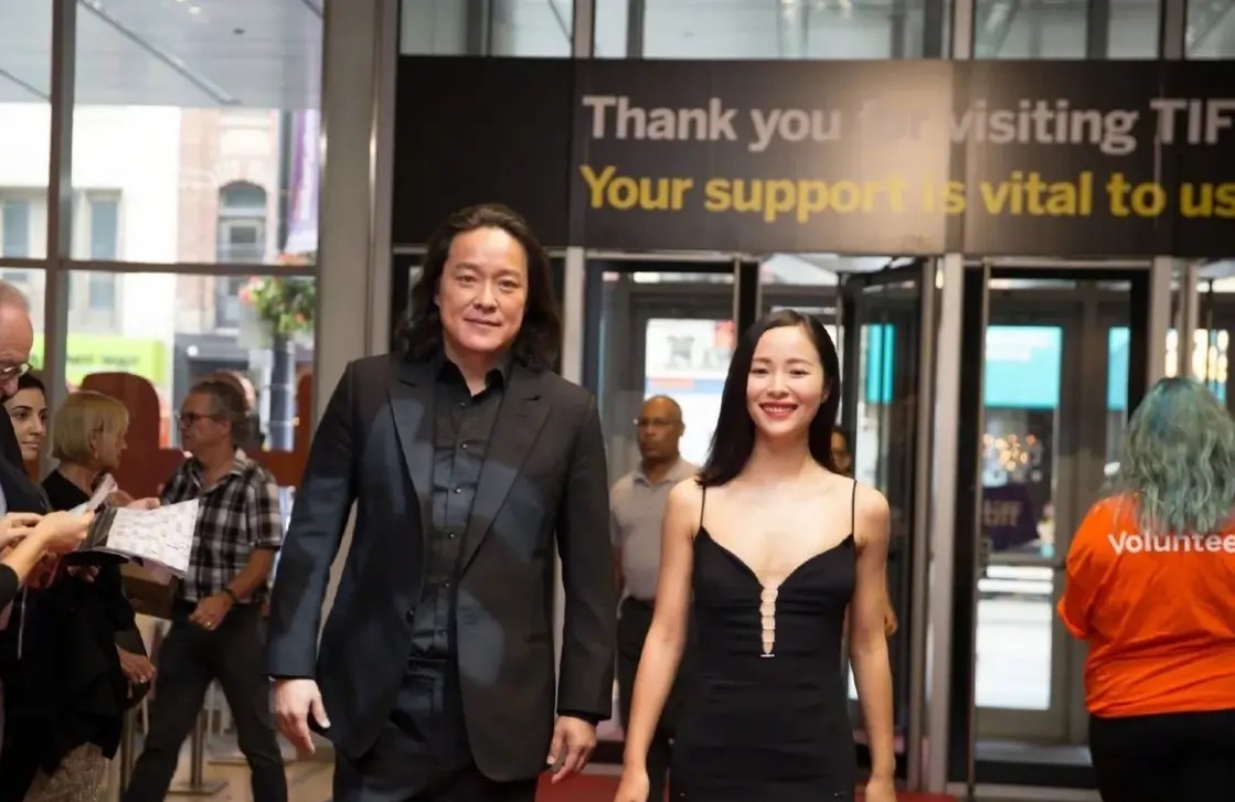 江一燕疑似隐婚并有两个孩子,男方赵汉唐文艺范十足