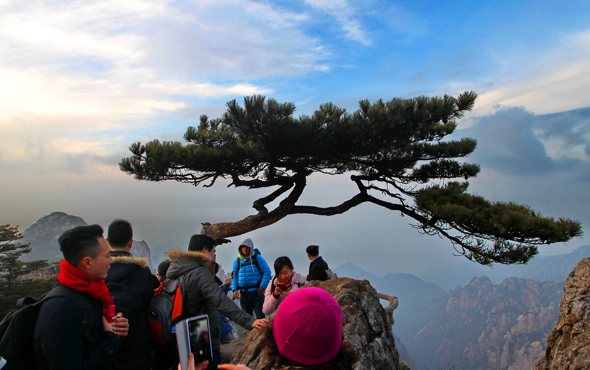 你知道天下第一奇山黄山在哪里吗?给你们介绍一下这些知名景点吧