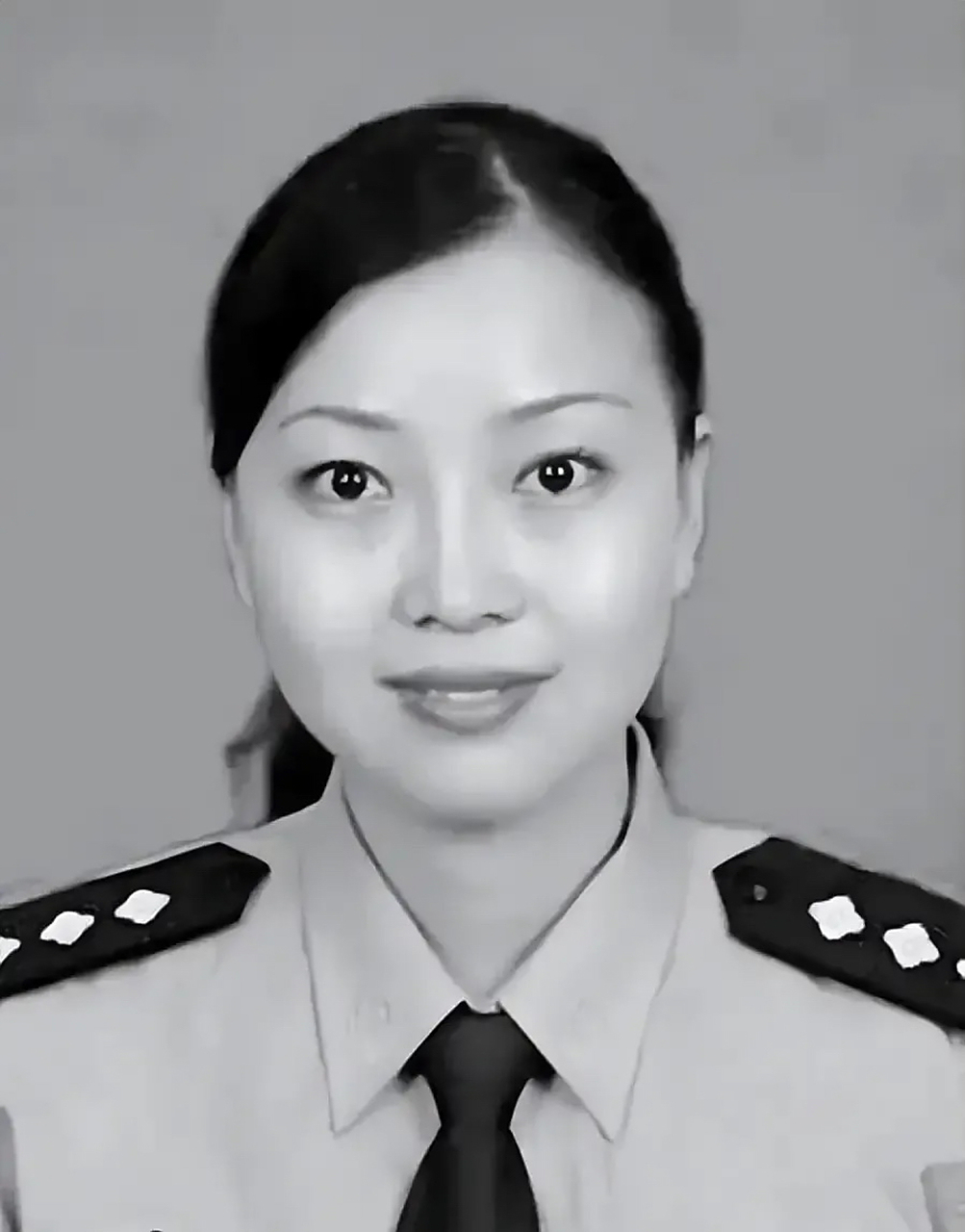 "地狱空荡荡,恶魔在人间" 最美警花在被三名歹徒强