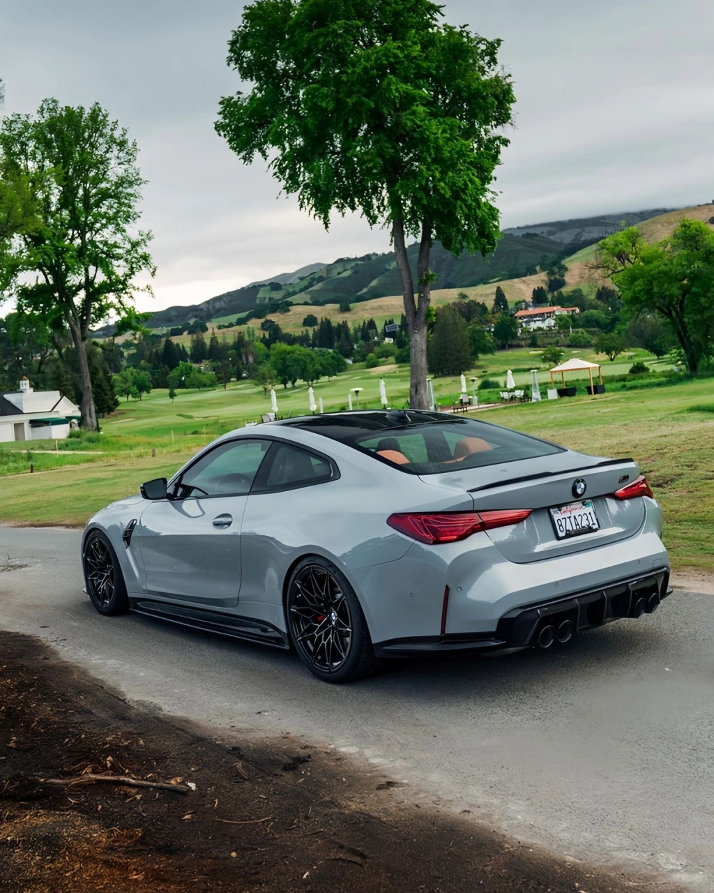 以追求极致轻量化的宝马mpower车型,m4 csl.小高侃车