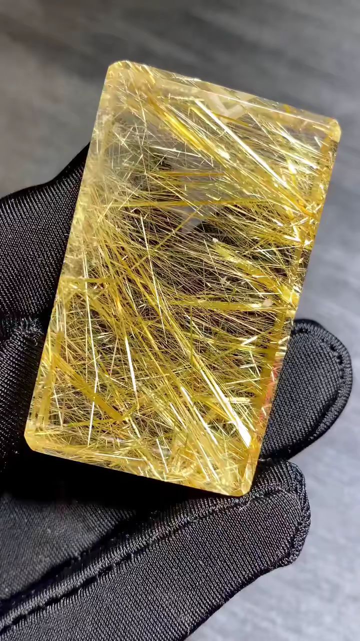 天然金钛发晶无事牌吊坠 天然钛发晶水晶挂件-度小视