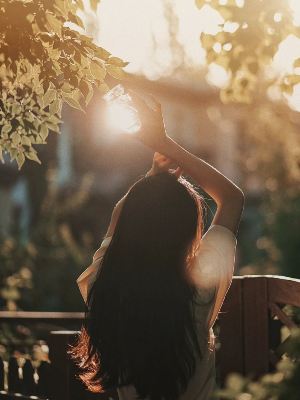 我喜欢三种人:一种比我优秀的人;一种是和我一样优秀的人;还有一种是