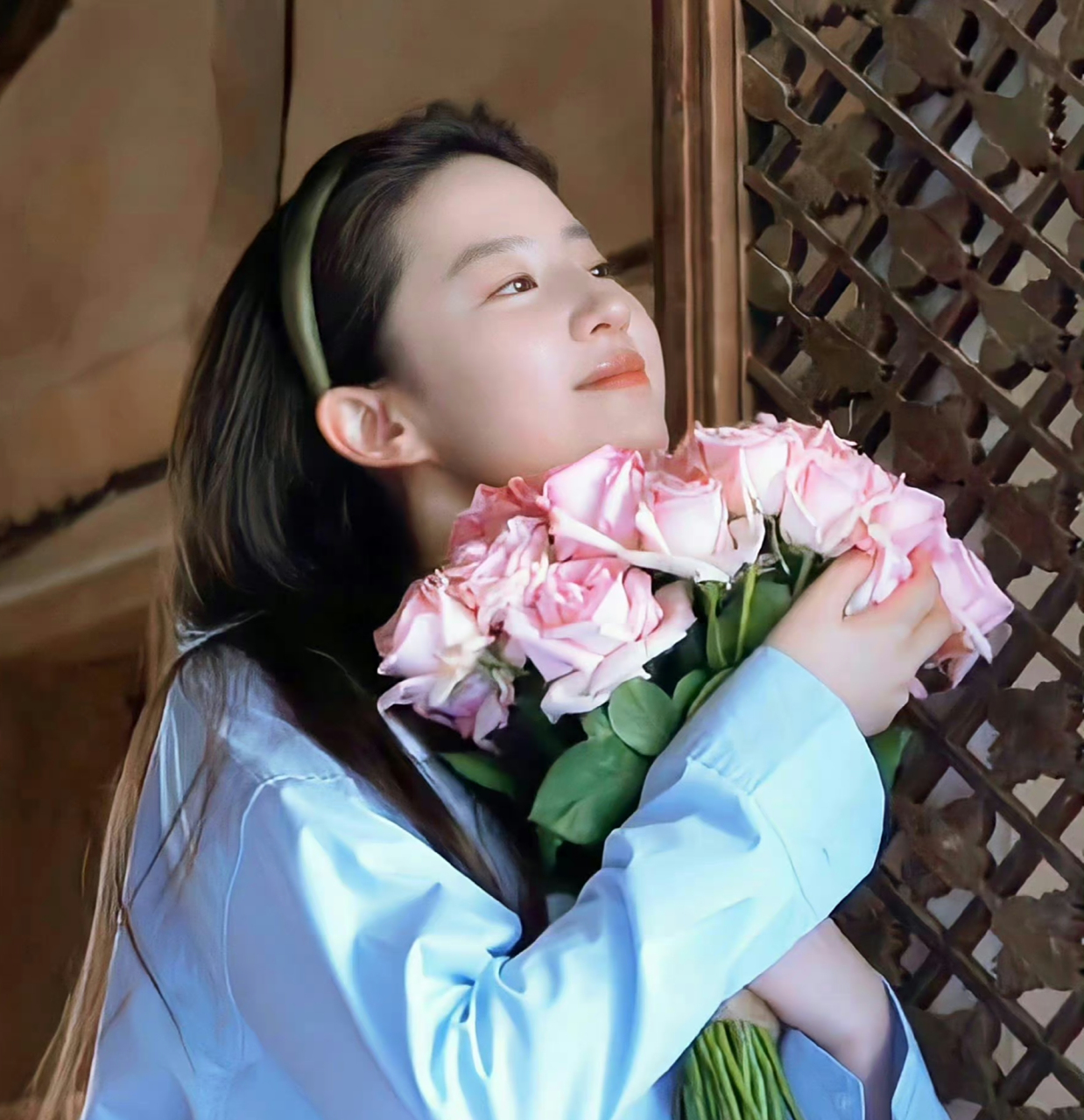 神仙姐姐刘亦菲头像分享(无水印),不得不说好伟大的一张脸!