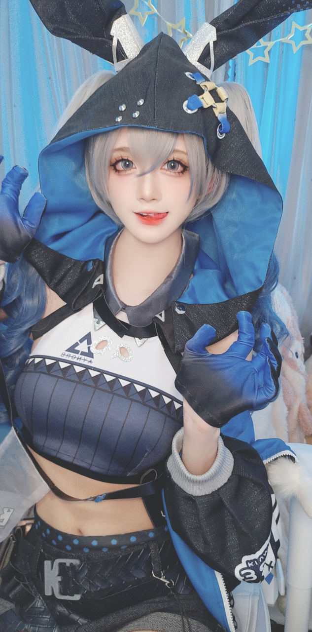 你喜欢这样的微胖小姐姐吗[大笑][大笑]#cos