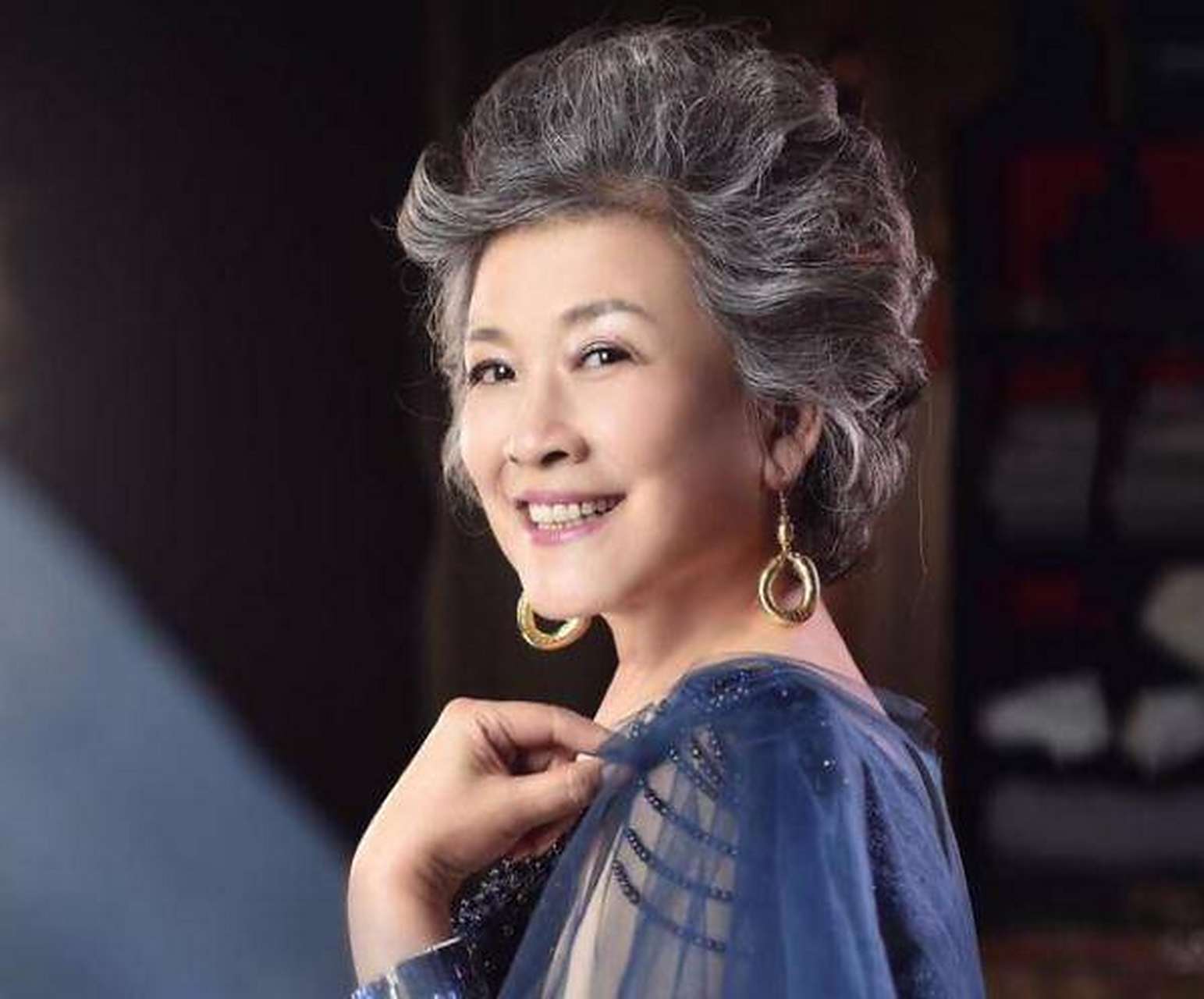 宋春丽(中国国家一级演员,中国电影表演学会副会长)