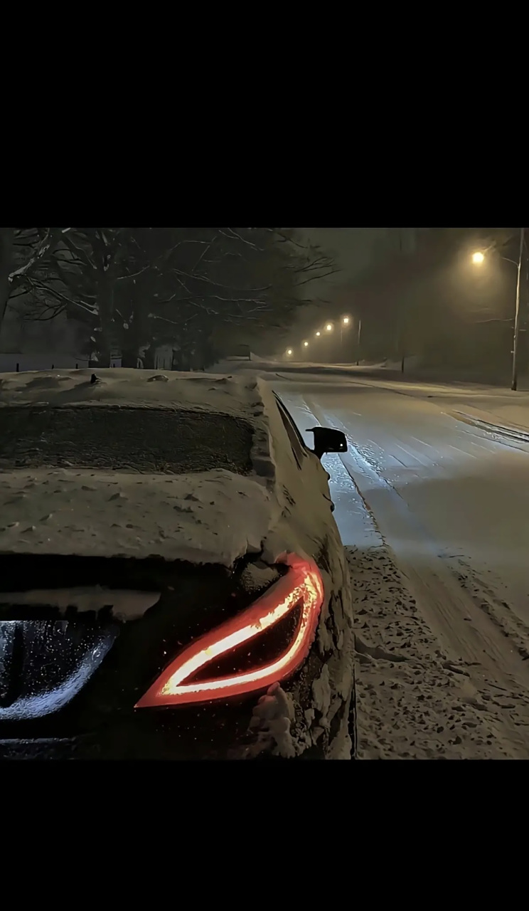 应该没人会拒绝奔驰cls63的恶魔之眼吧#奔驰# #人生观察室