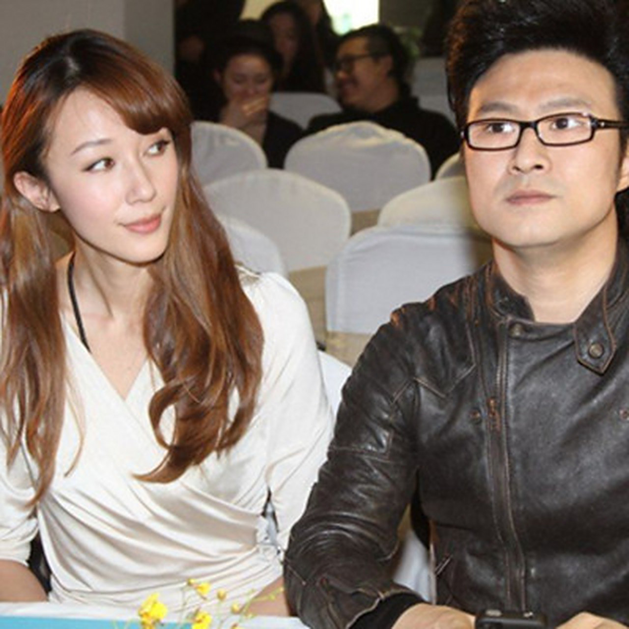 汪峰的第二任妻子康作如应该是几位前妻中最低调的一个,她不是娱乐圈