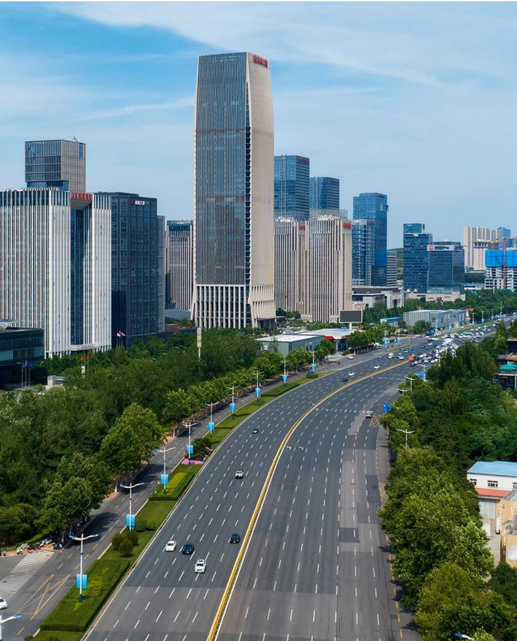 无人机航拍济南cbd(中央商务区),真的很震撼  济南cbd位于济南市东部