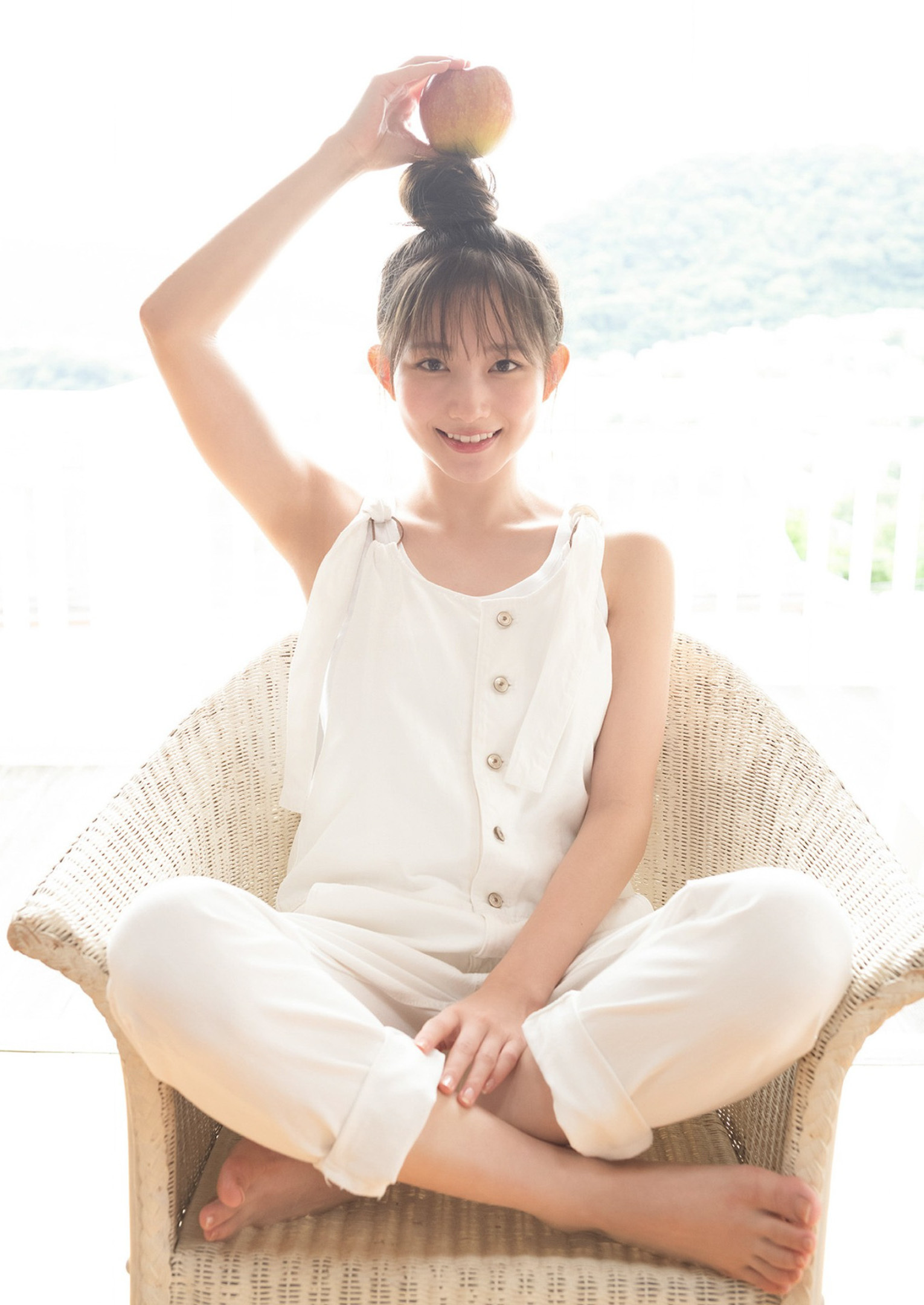 青山渚是个漂亮的小姑娘