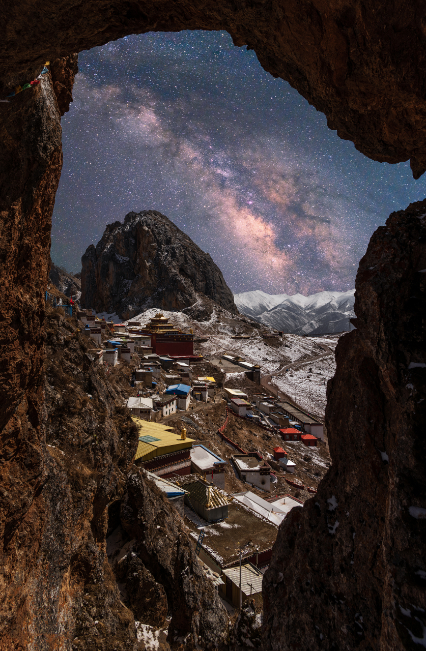 灿烂星空 凌晨,银河,孜珠寺.