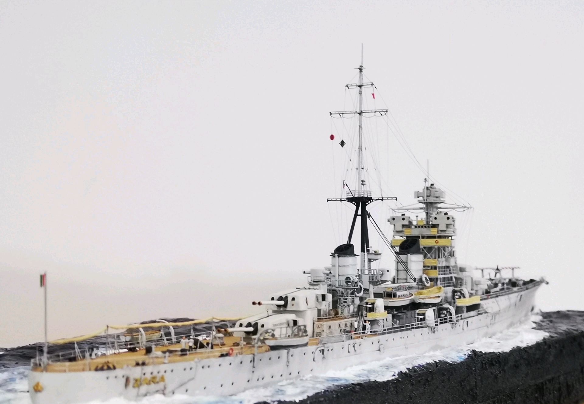 舰船欣赏:意大利海军 扎拉级重巡洋舰