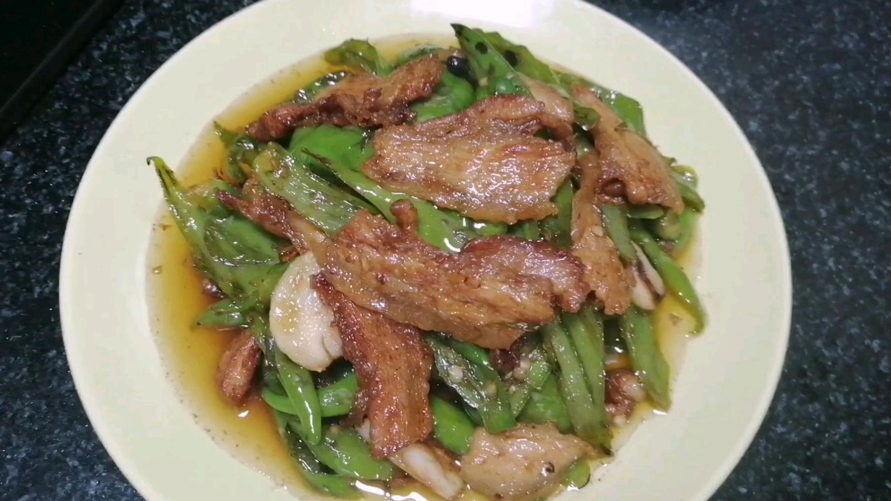川菜师傅教你四川小炒肉的做法,掌握这些技巧,做出来绝对好吃