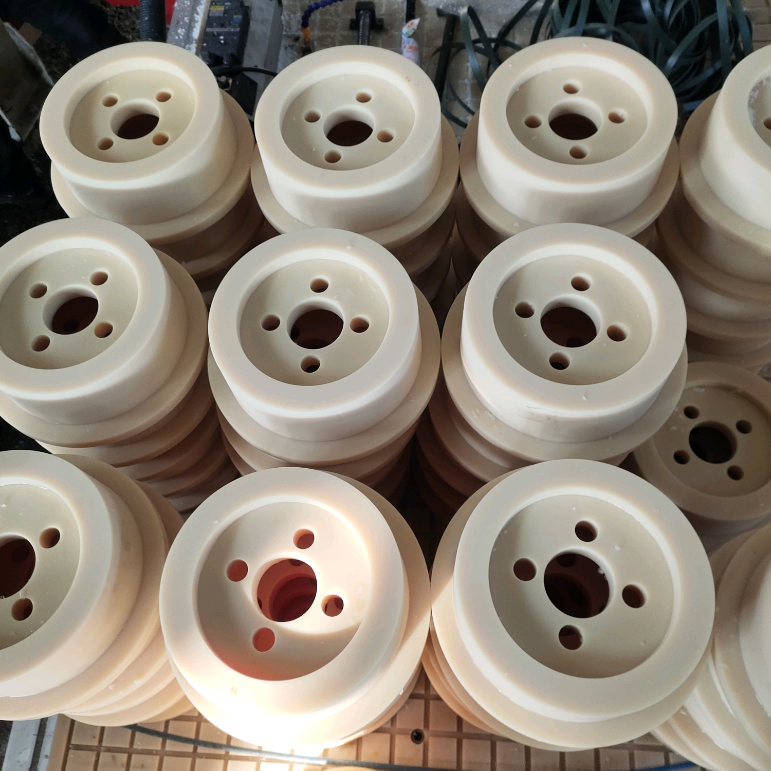 塔吊滑轮吊车滑轮脚轮轨道轮子