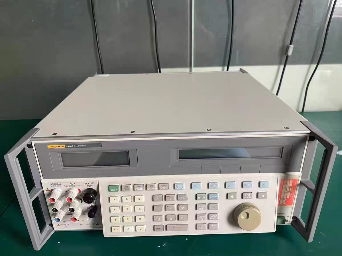 回收fluke福禄克校准仪5700a 5500a 5520a 5522a 525a 5720a 5800a