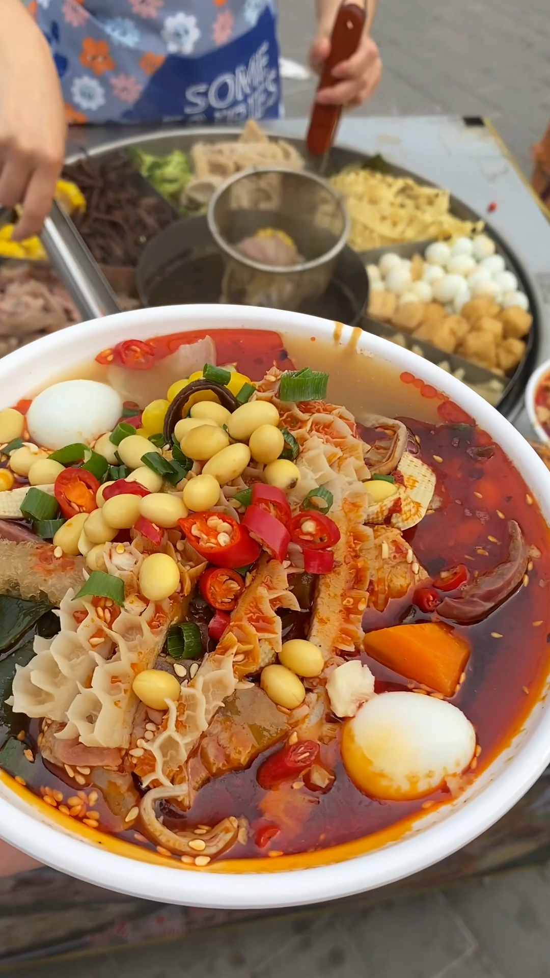 好吃的喷泉牛杂出摊了