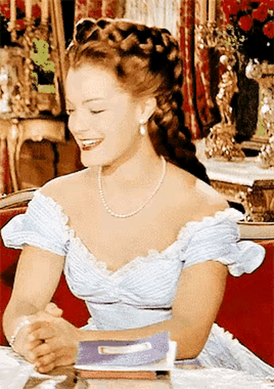 电影《茜茜公主》能够成为永恒的经典,离不开女主角罗密·施耐德那极