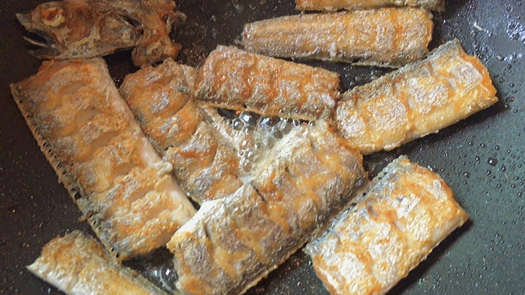 带鱼这样做实在太香啦,外香里嫩又入味,鲜香下饭没有一点腥味