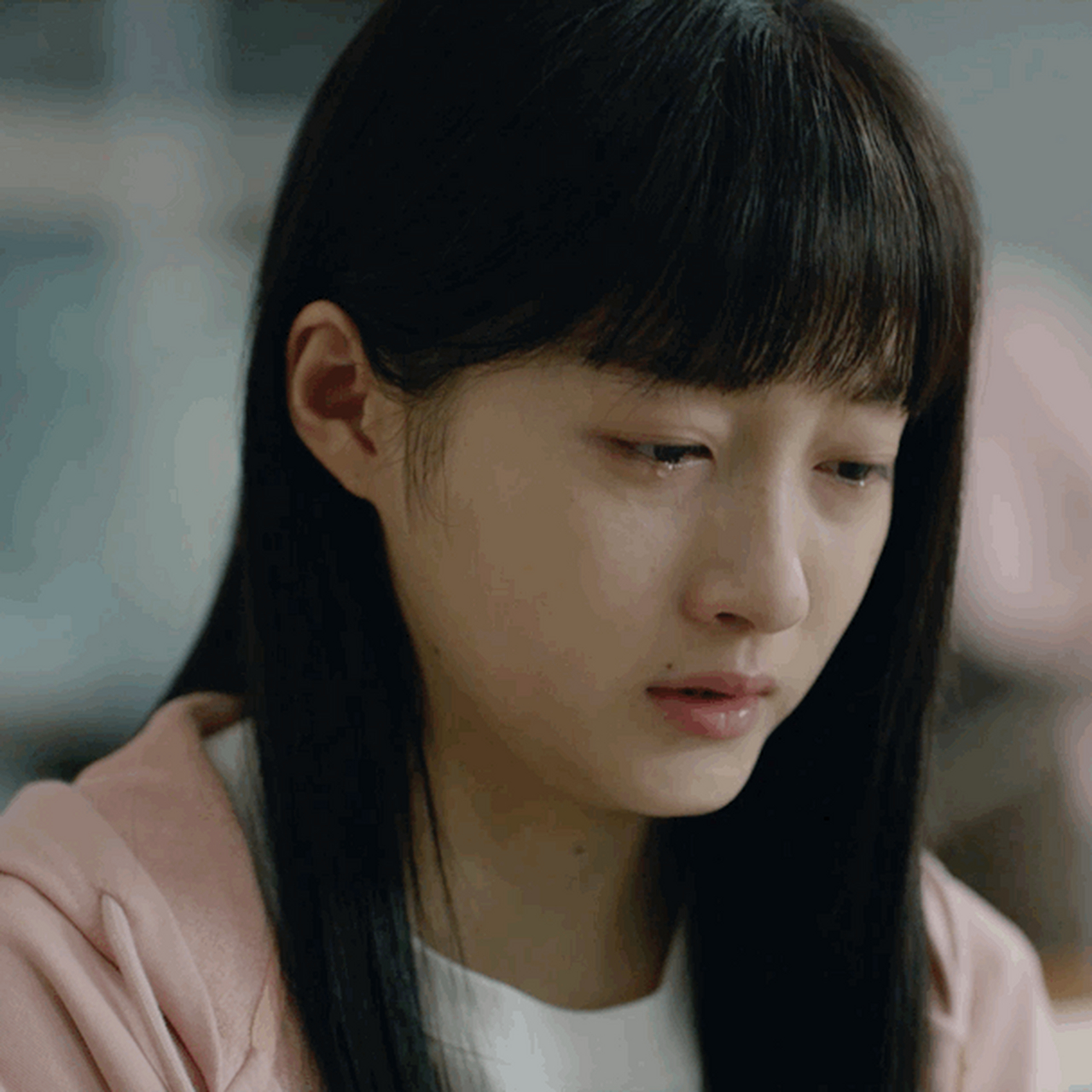 关晓彤的哭戏让人动容,哽咽着说台词这个更绝,瞬间让人落泪!#关晓彤