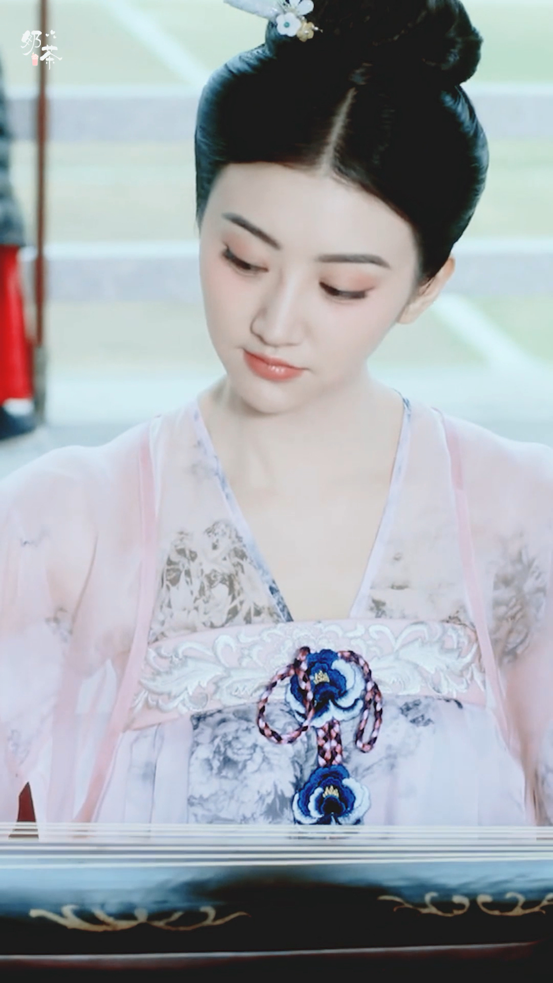 景甜| 沈珍珠 | 红马 我在江南撒把欢 多无邪-度小视