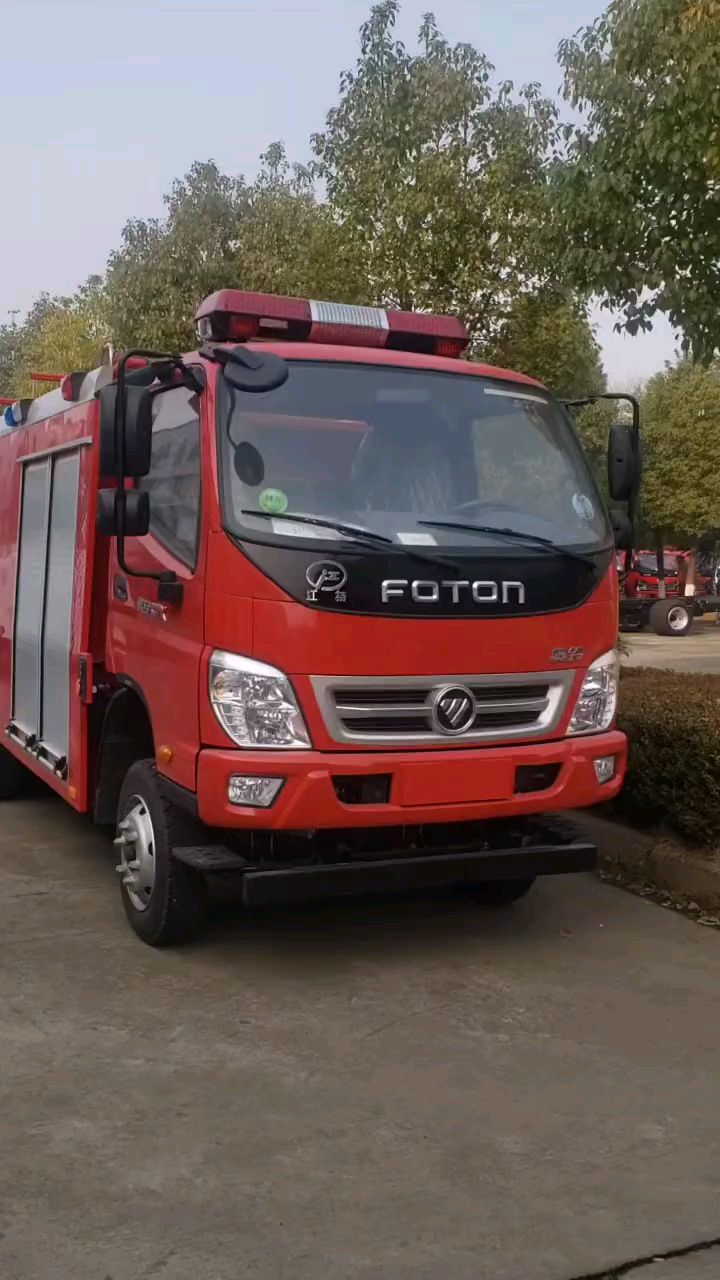 福田四驱水罐消防车罐体容积25吨四驱消防车越野消防车福田消防车25吨