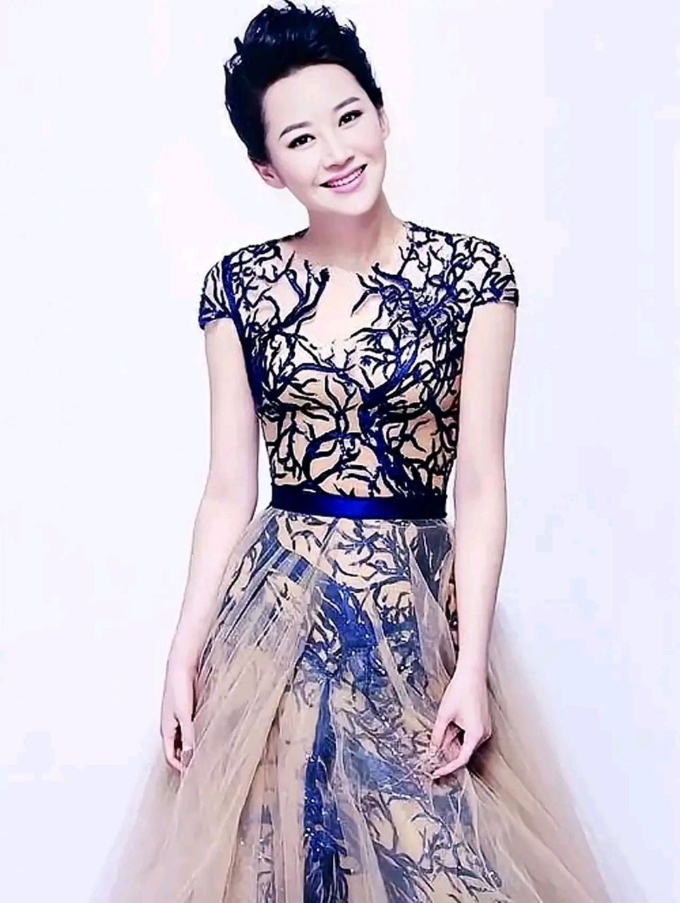 许晴,1969年1月22日出生于北京市,祖籍北京  毕业于北京电影学院表演