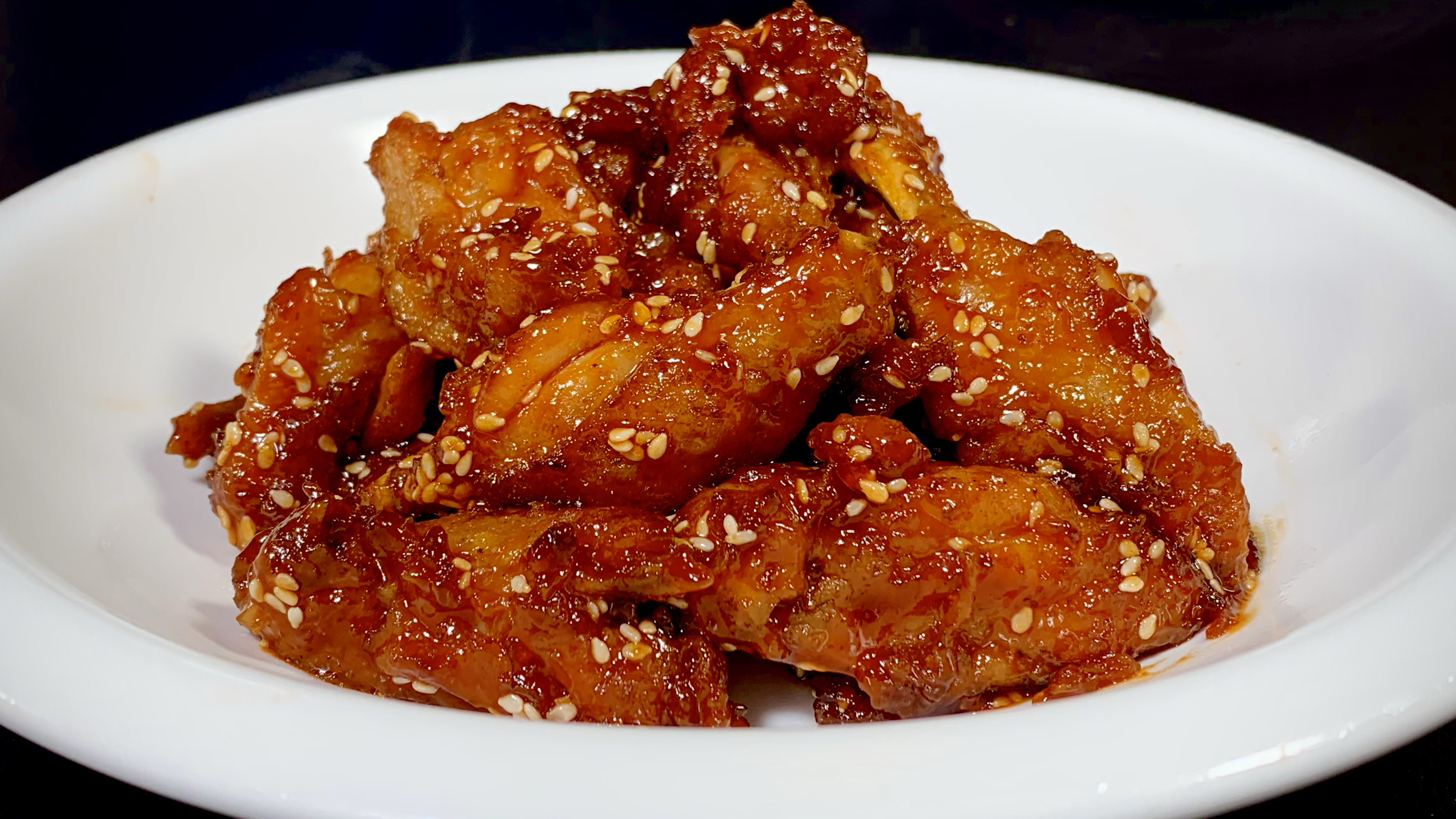 饭店大厨教你糖醋鸡翅的正确做法,外酥里嫩,肉质鲜嫩,超好吃