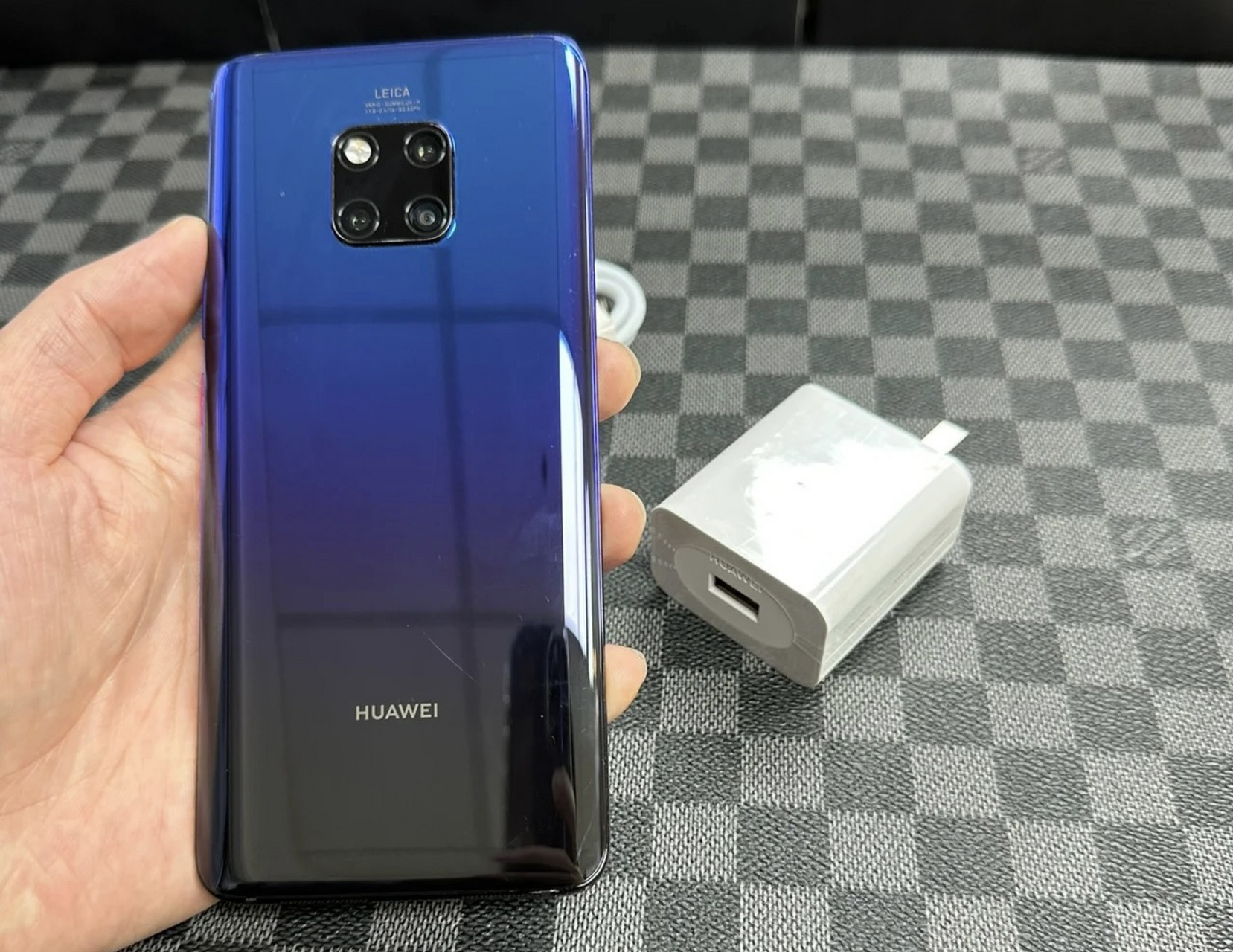 华为mate9:麒麟960 华为mate10:麒麟970 华为mete20:麒麟980 华为mate