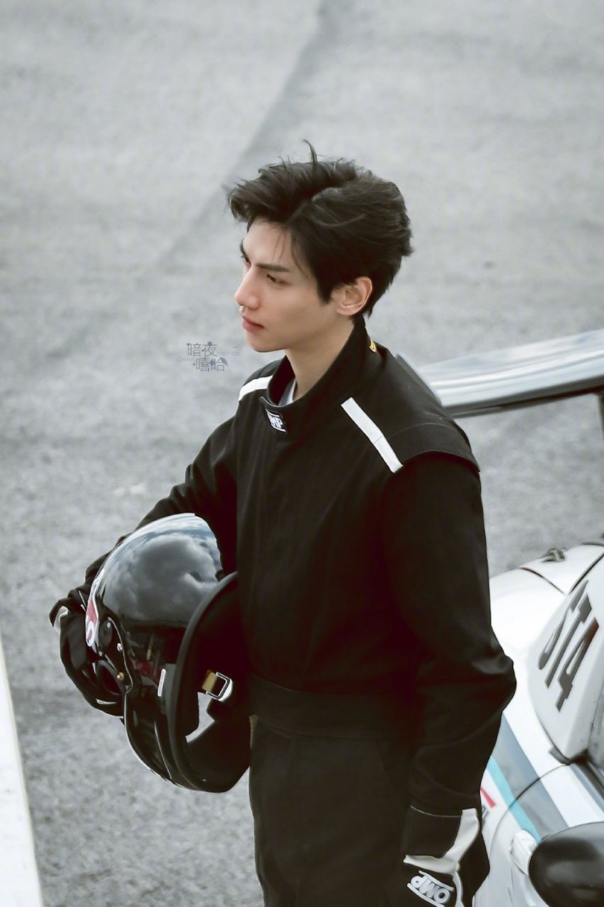 罗云熙这组照片,真得a爆了#罗云熙