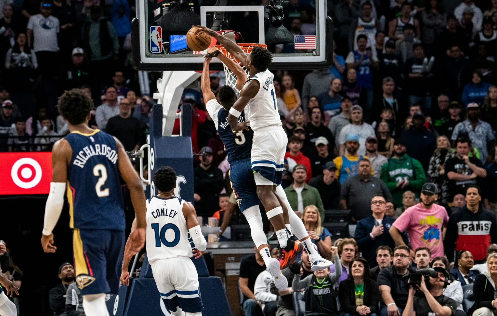 盖帽:爱德华兹 jr史密斯 大卫罗宾逊 马里昂 霍勒迪 恩比德 阿里纳斯