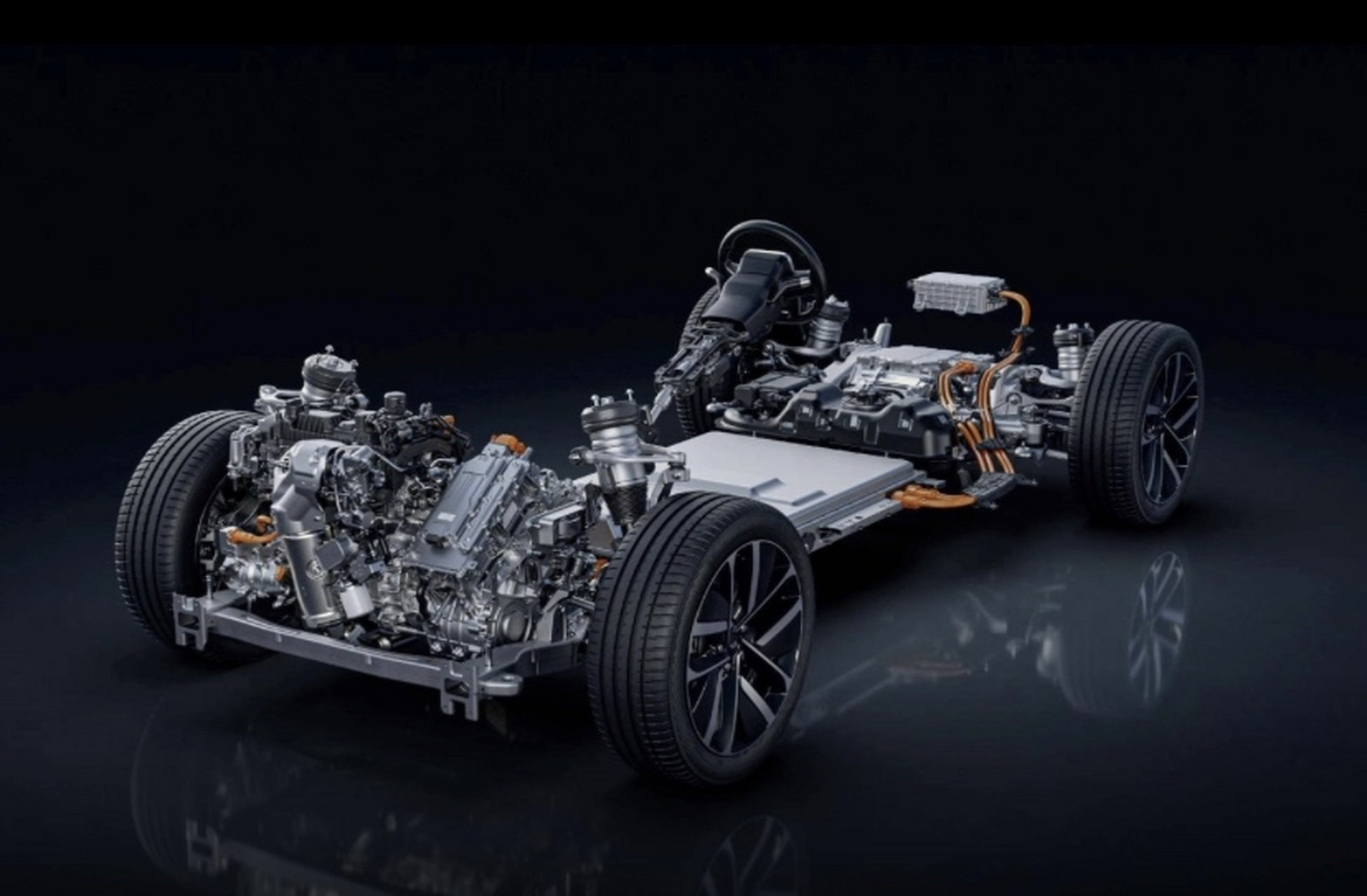 要么就是家用奶爸车,都需要省钱  买车的时候你想着可油可电无焦虑