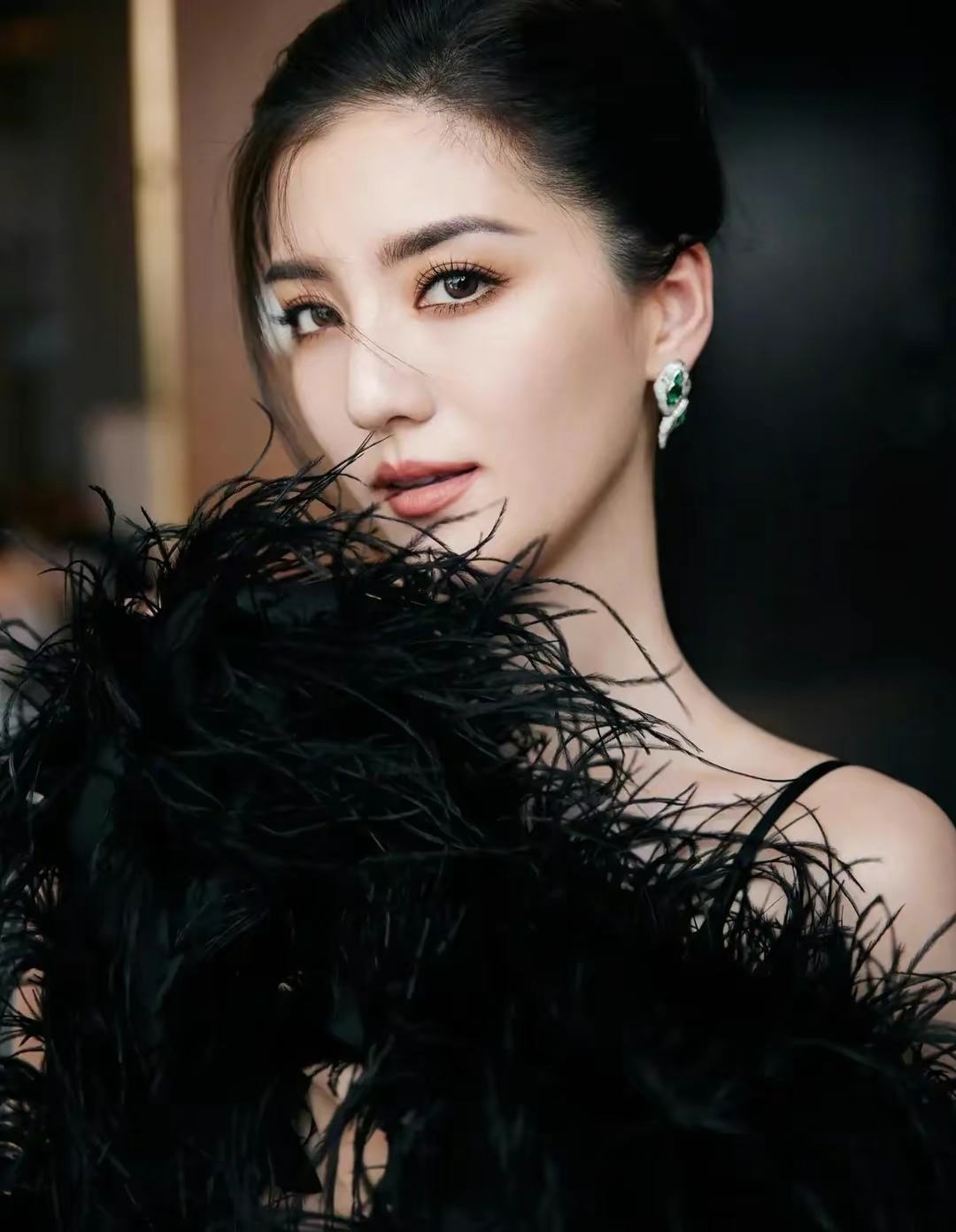 混血美女吴千语,又美又有气质,林峰和她分手应该会后悔吧