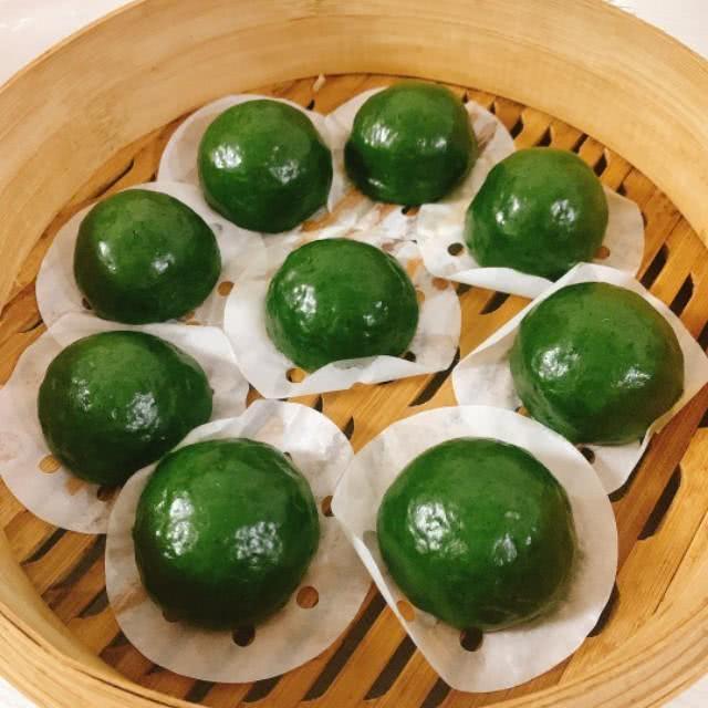 中国特色乡间美食《蒿菜粑粑》