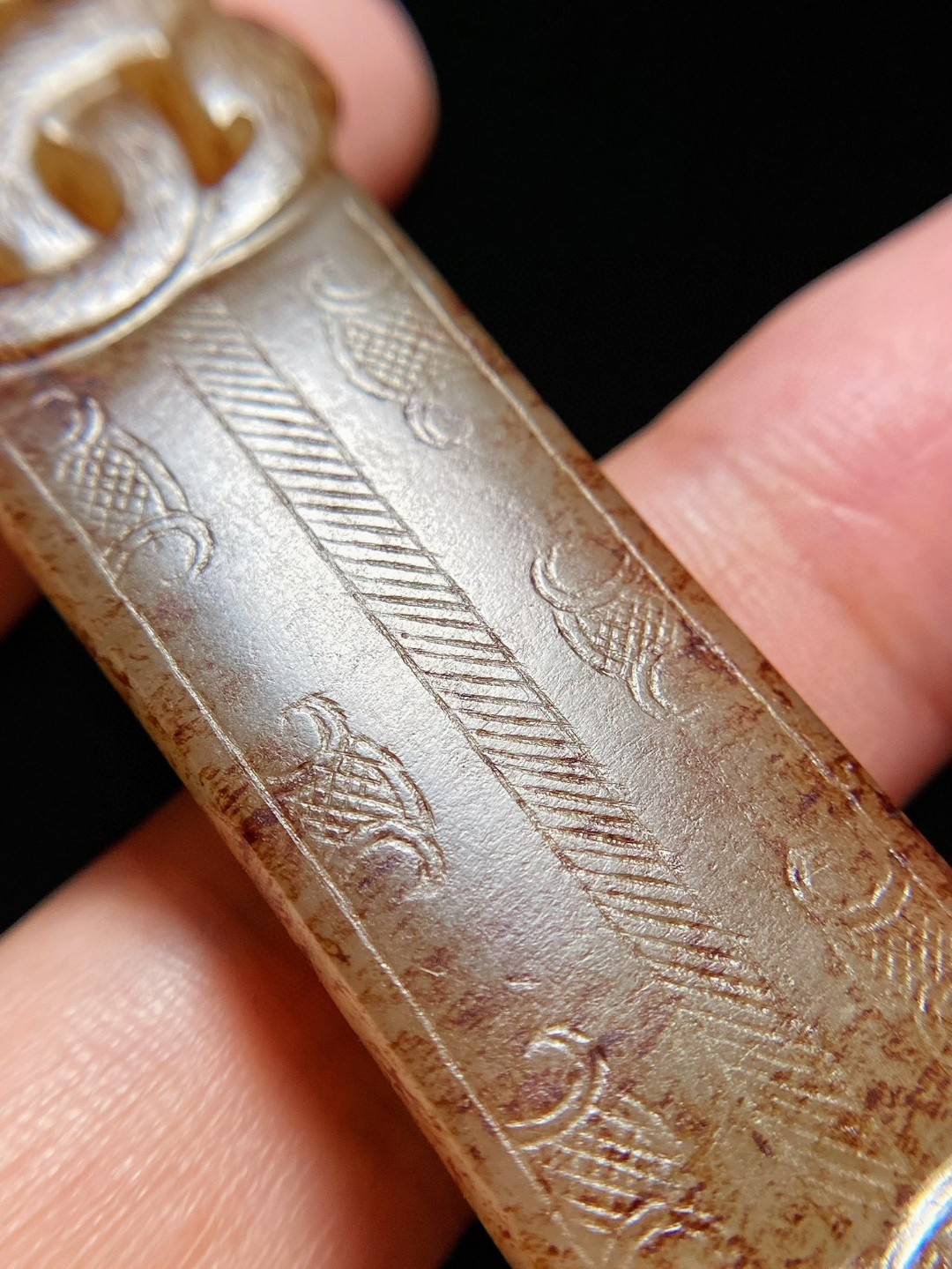 战国 和田玉籽料受沁 镂雕 螭龙纹 玉佩 挂件