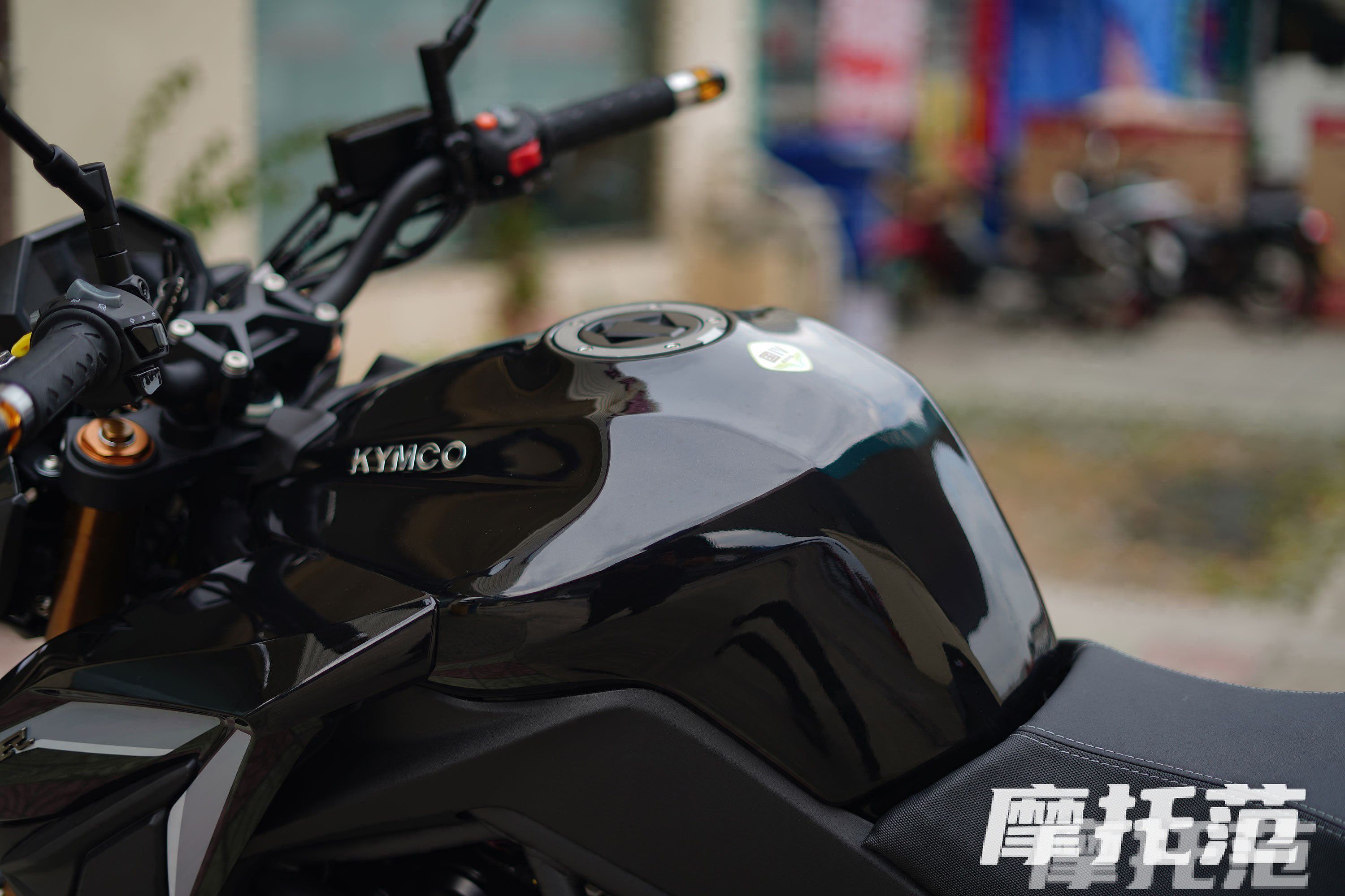 国产400排量街车推荐 光阳k rider400