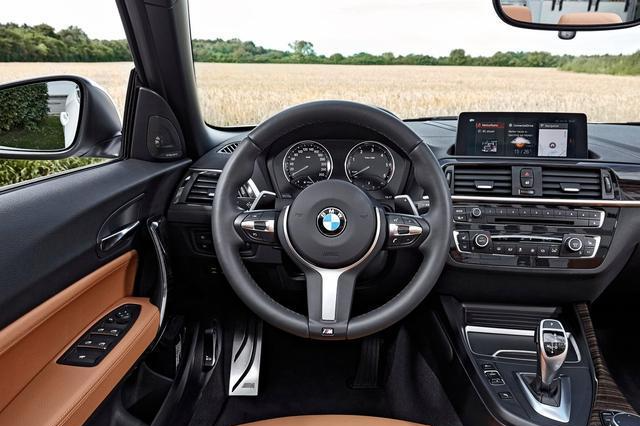 宝马2系,敞篷版峰值扭矩270牛米 四缸发动机,不得不爱