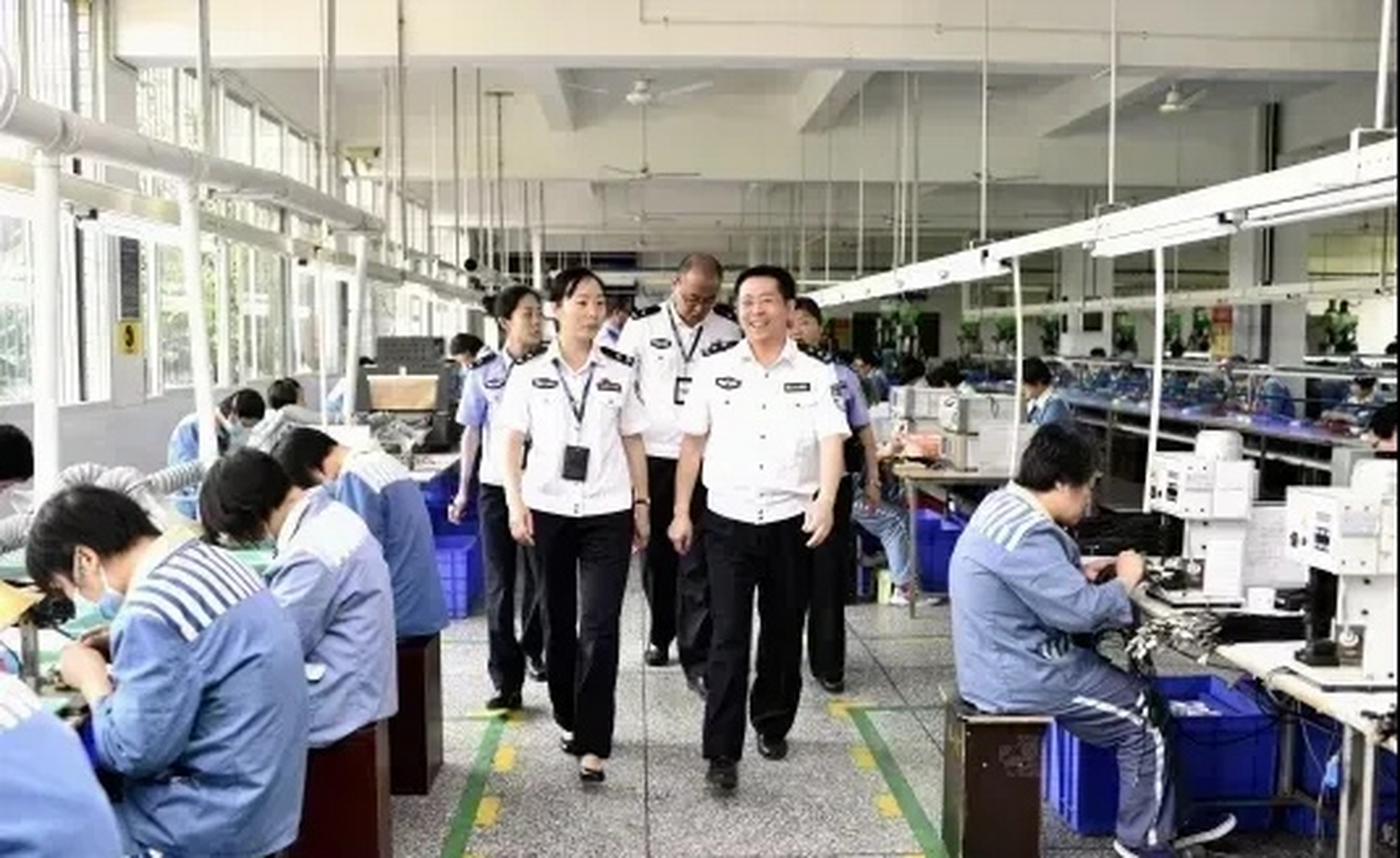 女子监狱拍摄劳动现场,原来湖南省女子监狱共三千佳丽.