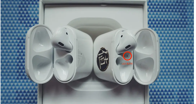 苹果耳机不亮灯怎么回事