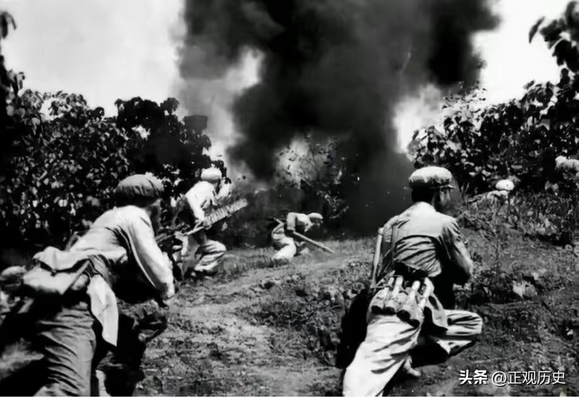 1951年4月22日开始的抗美援朝第五次战役是中国人民志愿军入朝作战