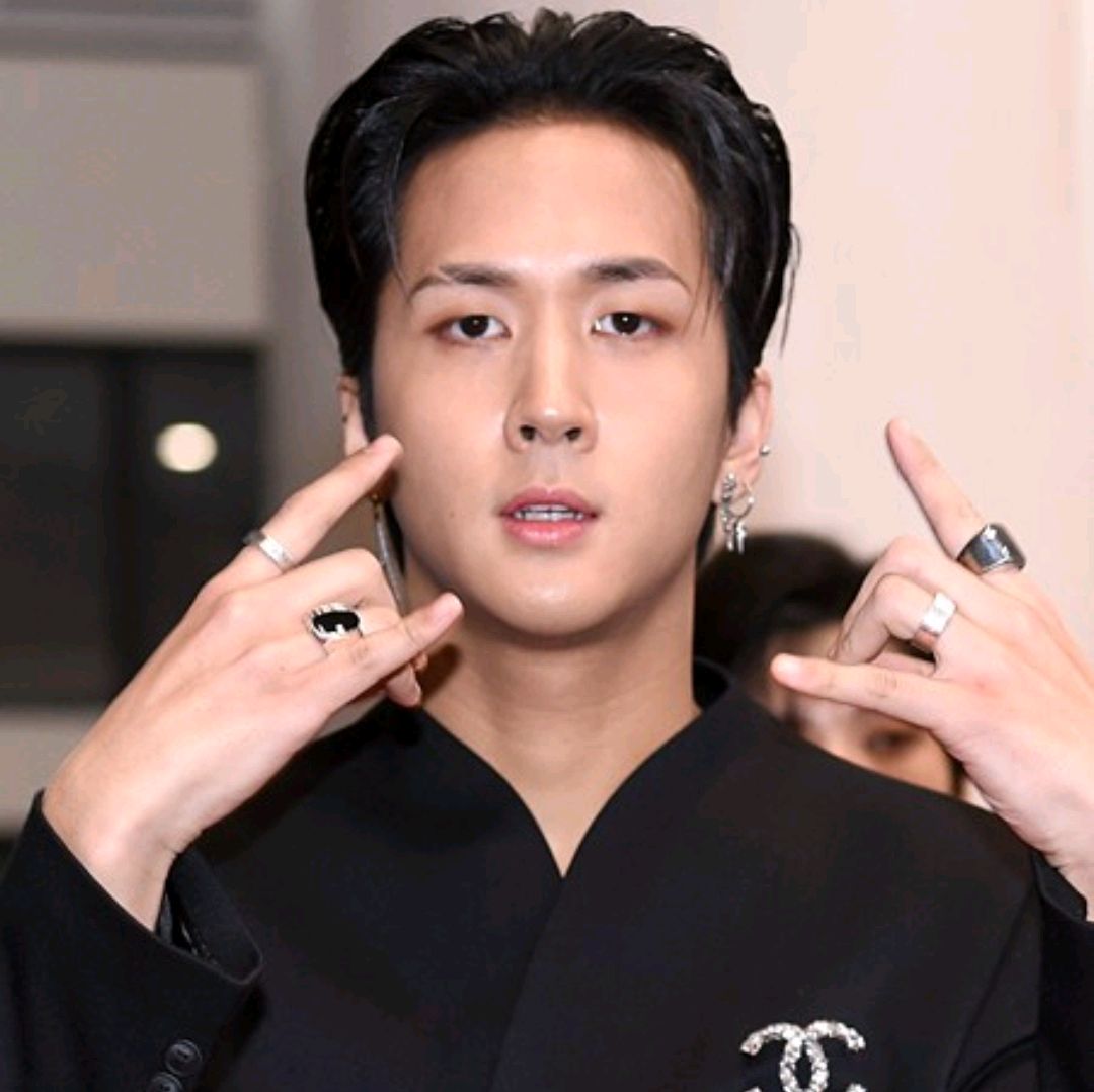 韩歌手ravi公开道歉