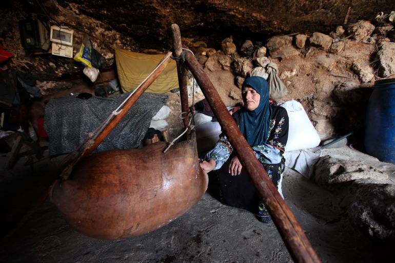 纪录片《为什么贫穷》:太阳能妈妈让我泪流满面